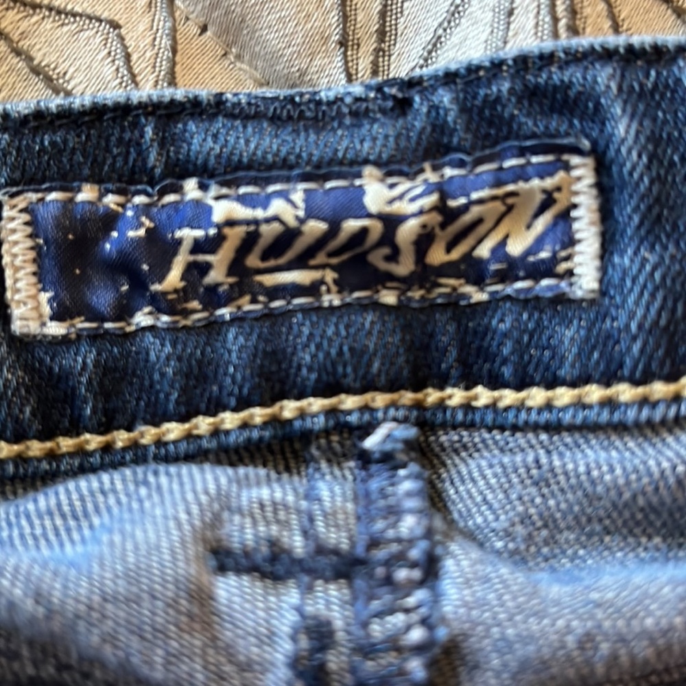 Hudson Jean shorts size 27. - Picture 3 of 3